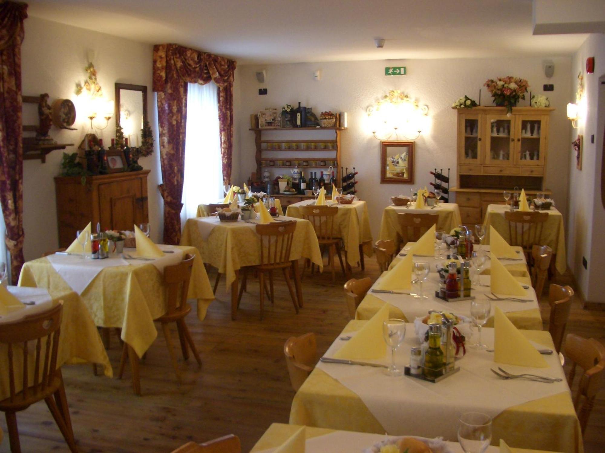 Chalet Fiocco Di Neve Pinzolo Exterior foto